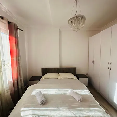Blloku Luxury 2 Bedroom Tirana