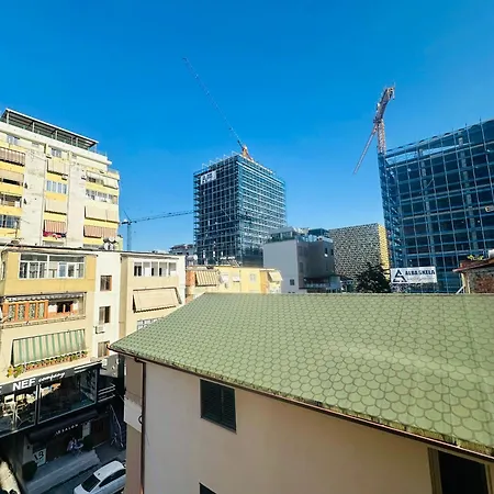 Blloku Luxury 2 Bedroom Apartment Tirana