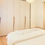 Blloku Luxury 2 Bedroom Apartment *